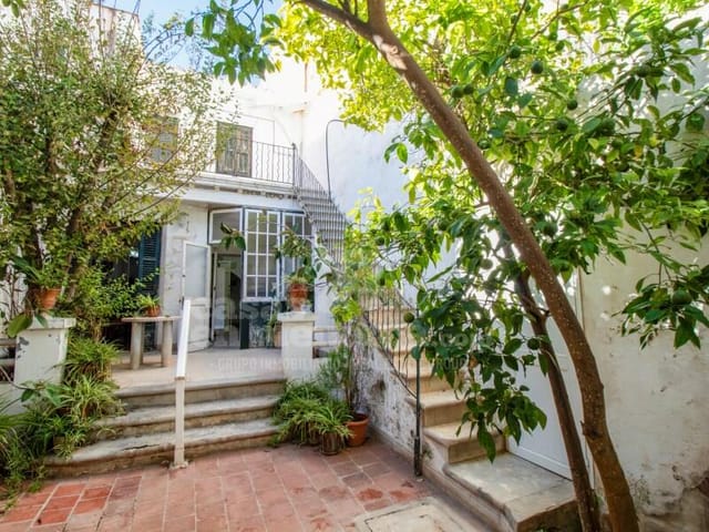 House with garden in Mahón