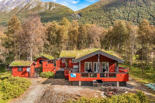 Eiendomsmegler 1 v/Albin Leo Bakkemo har gleden av å presentere Stølkambvegen 5!