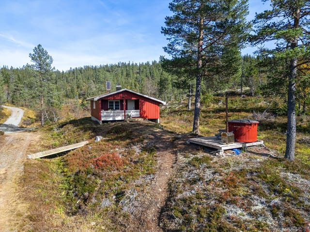 Eiendomsmegler Malene Sund Hoffart har gleden av å presentere Grytelvveien 1201!