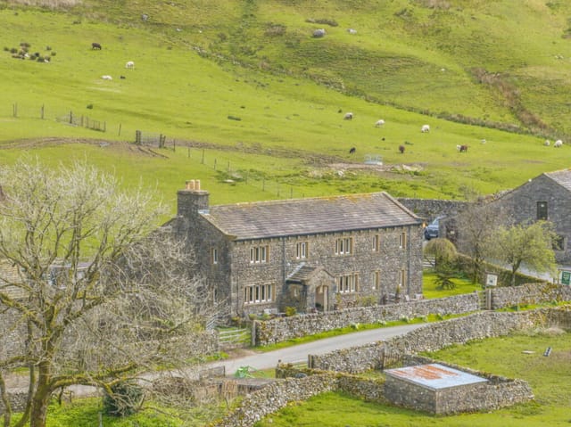 Front view of Ellershaw Farm