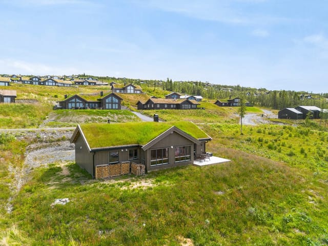 Welcome to Høyset 66, a property presented by EiendomsMegler 1 Fjellmegleren!