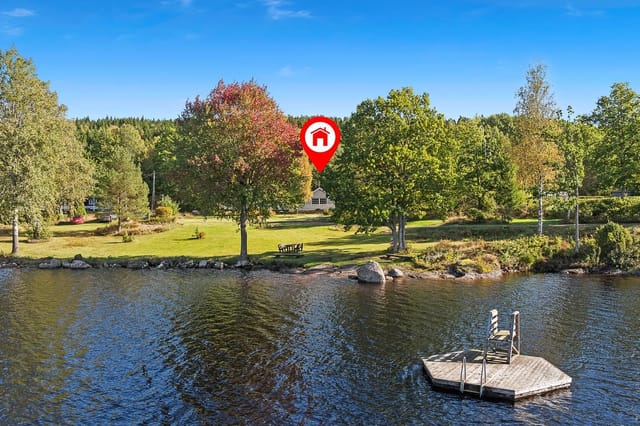 The leisure property is idyllically situated in peaceful, scenic, and child-friendly surroundings.