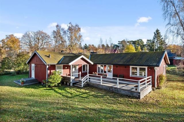 5 room winterized holiday home at Fällgate 40 Blidö - Fällgate Norrtälje kommun