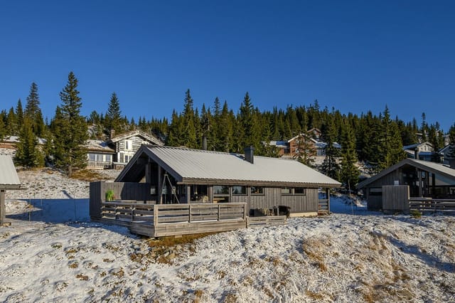 Welcome to Rømåsen 1856! Smart and appealing cabin with stunning views.