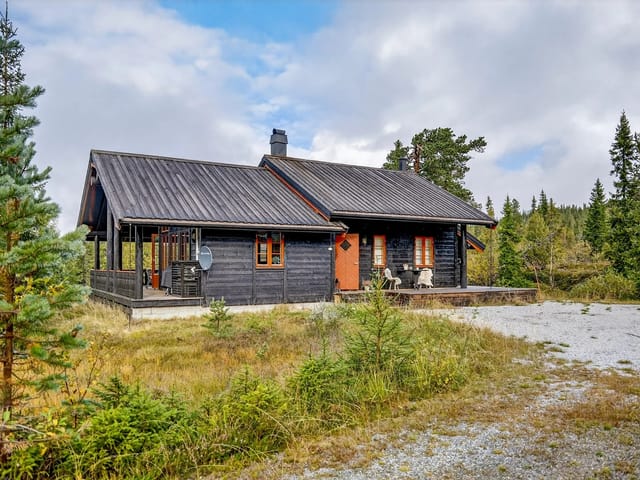 EiendomsMegler1 presents Lønnåsvegen 95