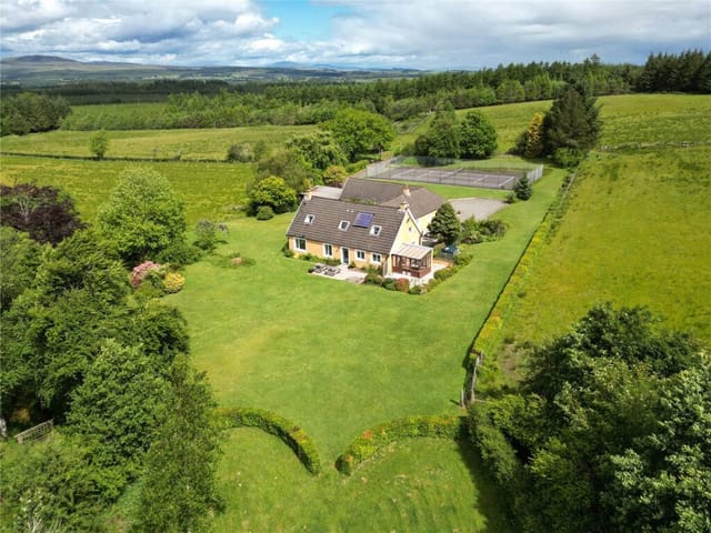 Collalis House
