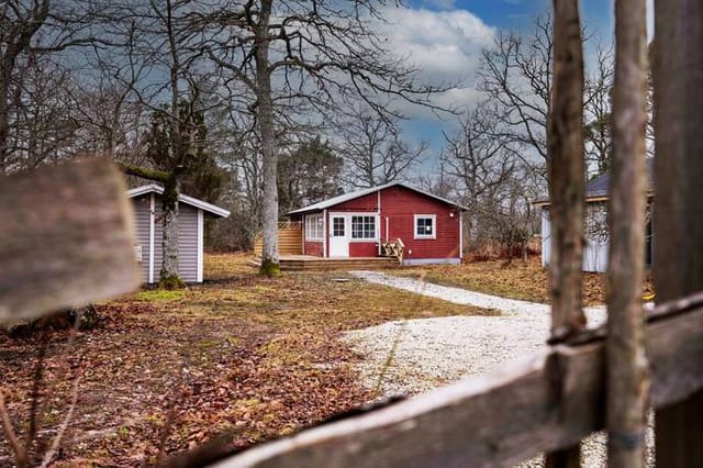 Exterior view of the summer house