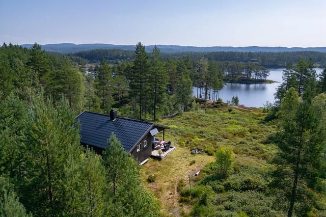 Welcome to Åsen 1 in Vatnestrøm