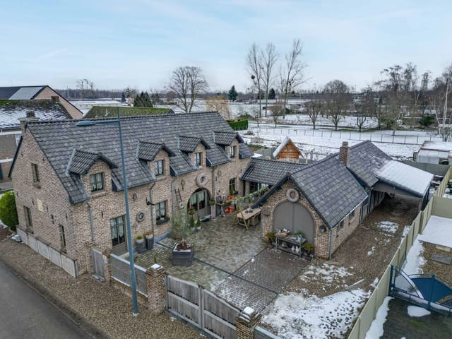 Front view of Ruiterstraat 4, Maasmechelen