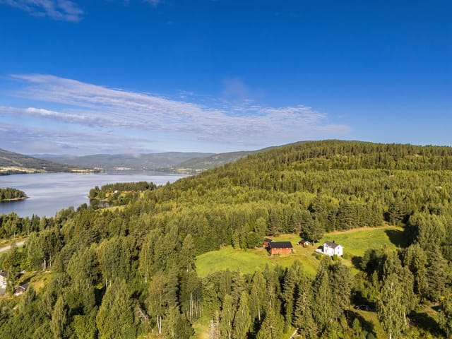 Welcome to Åsheimveien 24. Photo: Viken Fototjenester Eirik Andersen.