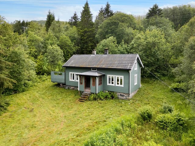 Welcome to Skorgedalsvegen 1058, 1060!