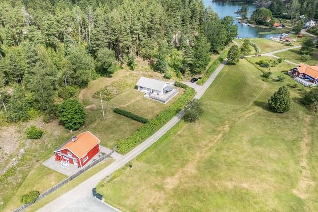 Exterior view of Hulvik 4