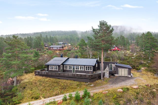 Spacious cabin with practical layout