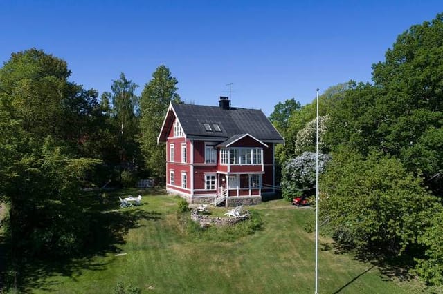 Front view of the villa
