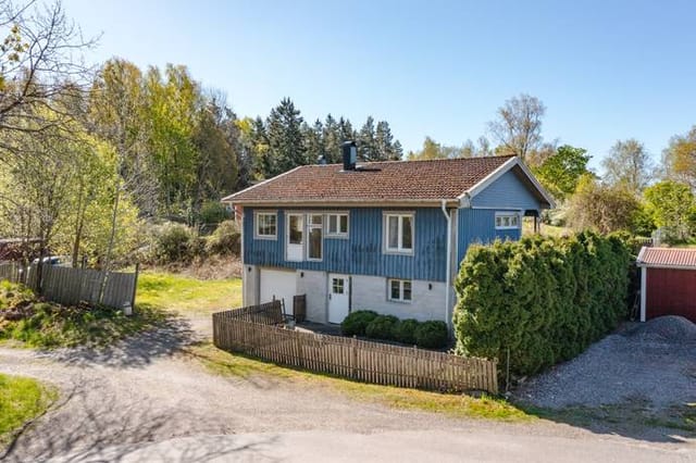 Front view of Metholmsvägen 7