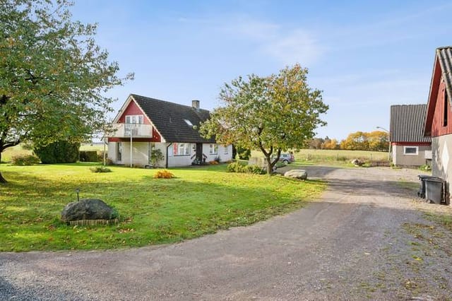 6 room farmhouse at Bjärnarp 795 Röstånga Svalövs kommun