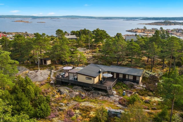 Welcome to Nordre Vika 21 – Idyllically located cabin in one of the coziest areas of Hvaler