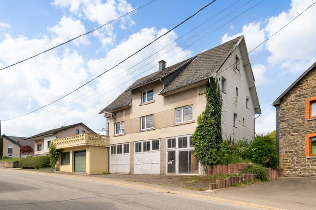 Front view of Lindenstrasse 51