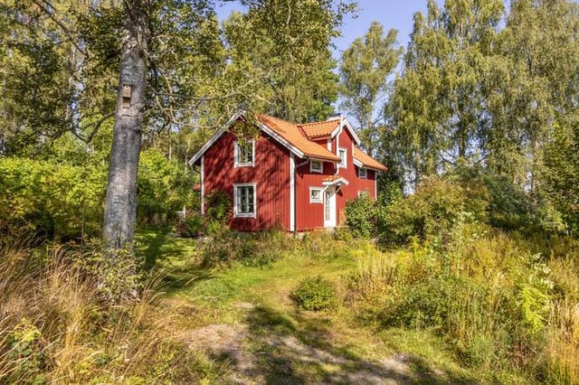 3 rooms winterized holiday home at Värhulta Karlberg Värhulta Eskilstuna municipality