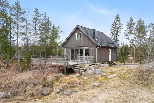 Exterior view of the house and garden