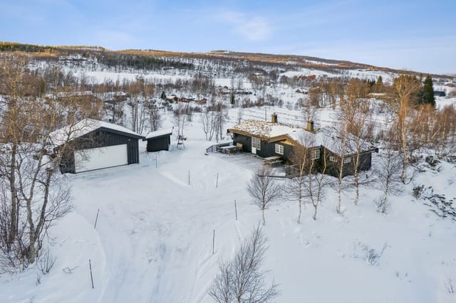 Welcome to Tytinghaugvegen 22 - Contact the broker for a private viewing.