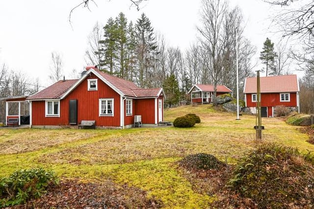 Cottage exterior