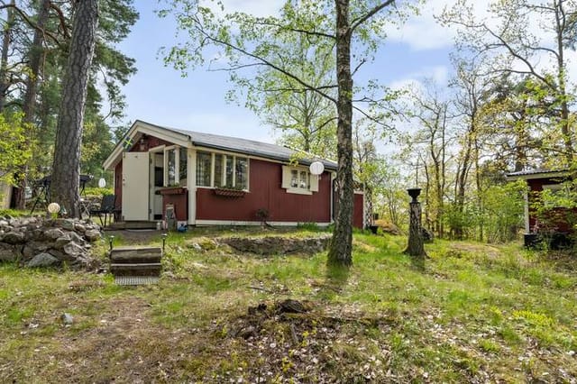 Exterior view of Skuruparken Cottage No. 46
