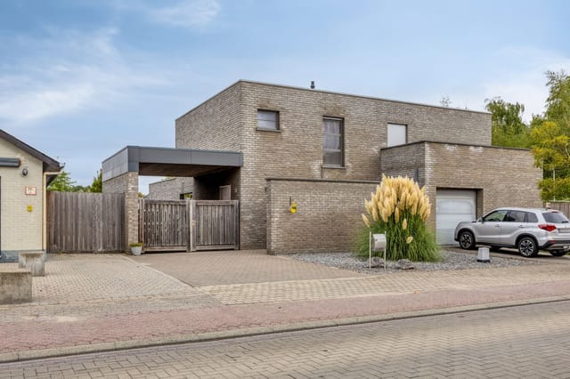 Front view of Fabrieksstraat 55
