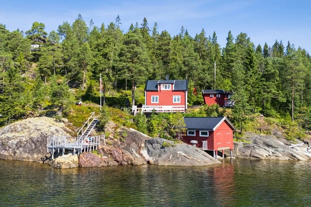 Cabin located right by the sea