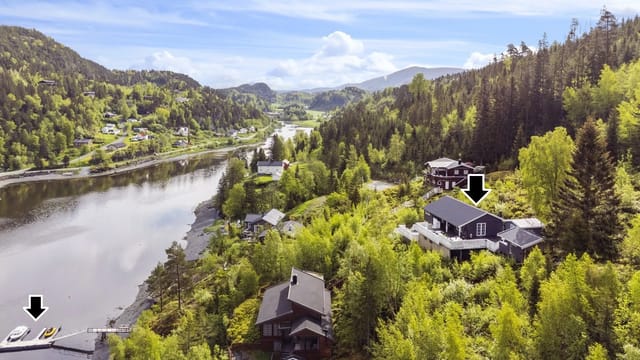 Welcome to Seiberget 141. An idyllic holiday property with a beautiful view over Hoplafjorden.