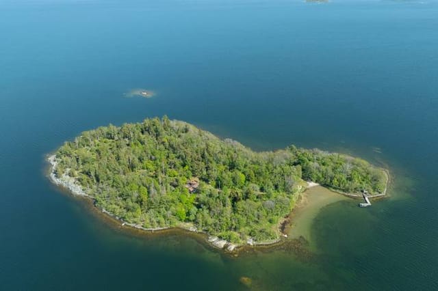 Main house and island view