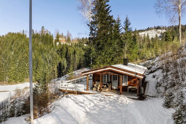 Welcome to Hellerudvegen 14. A beautiful leisure property with a secluded location in Søndre Oppdalen.