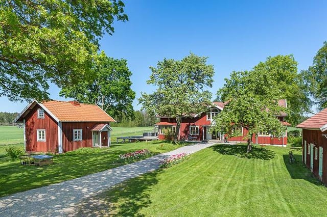 6 room farm with agriculture at Bottom 1 Ålberga Nyköping Municipality