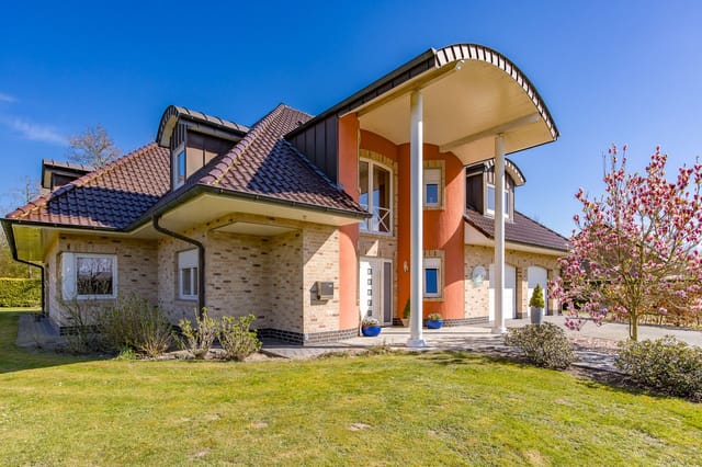 Front view of Johannesstrasse 3