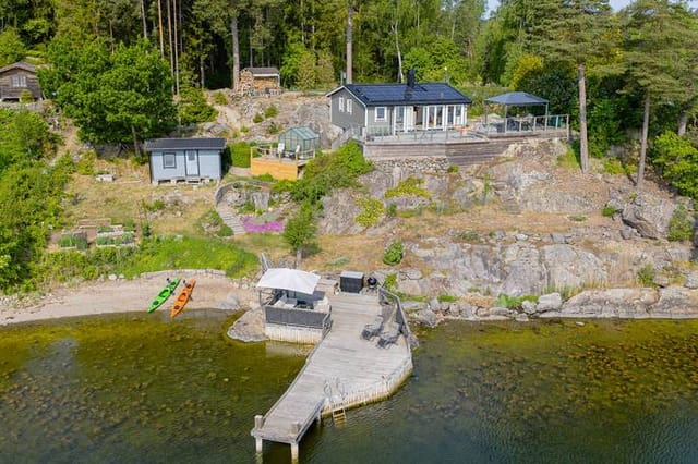 Main house and sea view