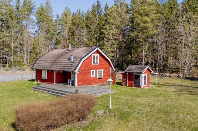 Exterior view of the house and garden