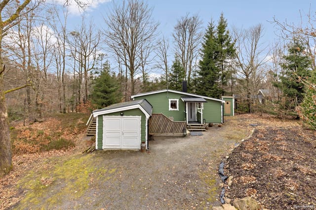 Front view of the cottage