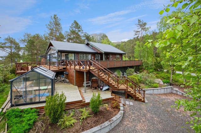 Front view of the holiday home