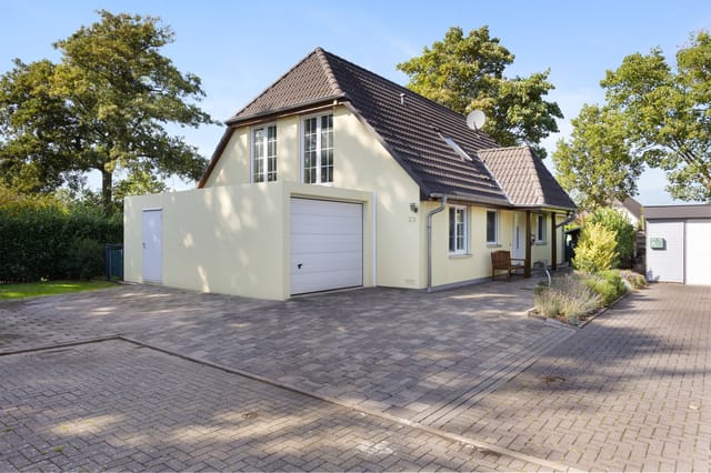 Front view of Klosterweg 23