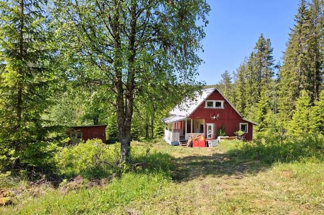 Exterior view of Viggen 4