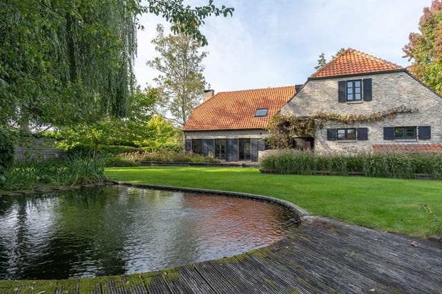 Front view of Eekhoornweg 2