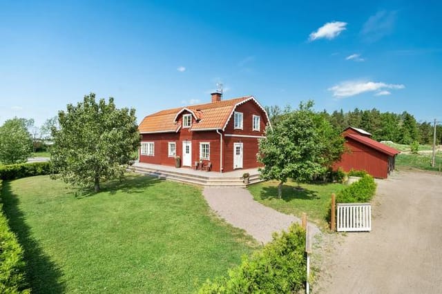 4 rooms Farm without agriculture at Captain's Stable, Rickeby 9 Uppsala municipality