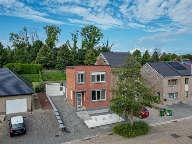Front view of Sluizerbroek 101
