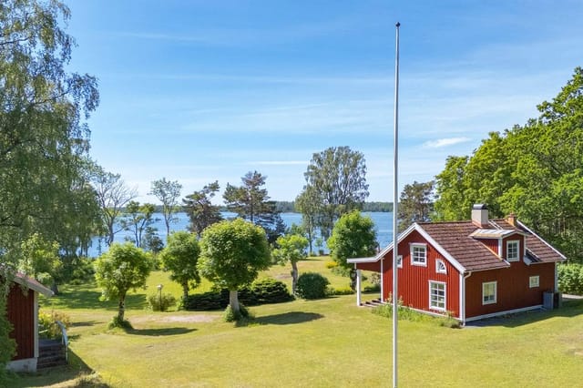 Main house and shoreline