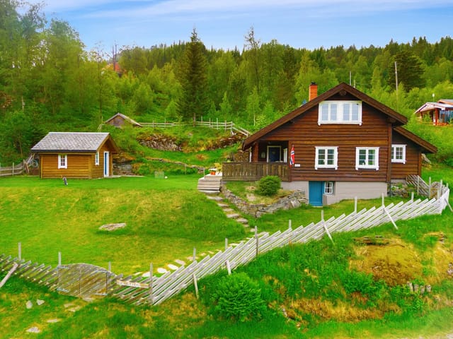 The original log cabin from 1850, moved from Ygre in Voss to Reimegrend, now part of the new cabin built in 1999.