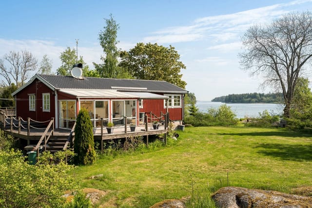 Main house and sea view