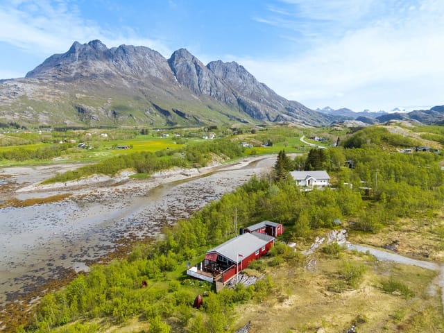 Welcome to Skauneset - leisure property with a beautiful location