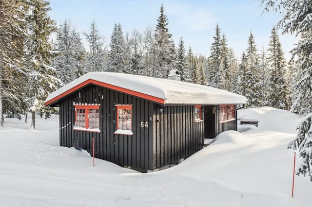 Welcome to Elgshøvegen 64 at the foot of beautiful Bittermarka in Trysil