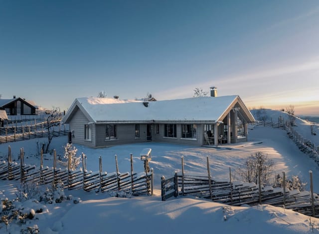 Welcome to the beautiful Øknevegen 17!