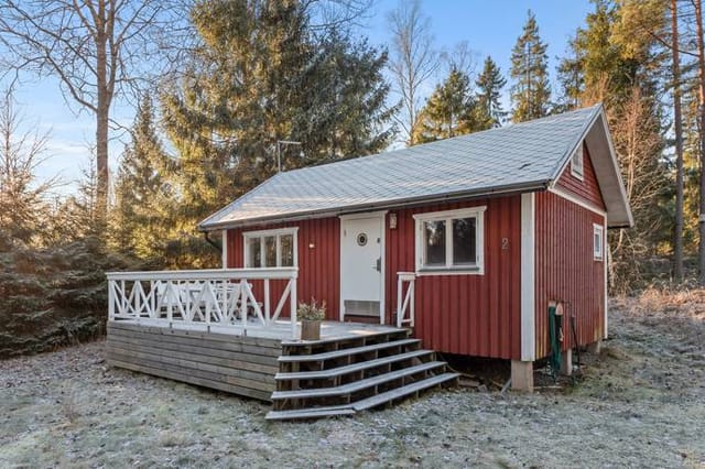 2 room cottage on Rödjavägen 2 Fjällboholmar Norrtälje kommun